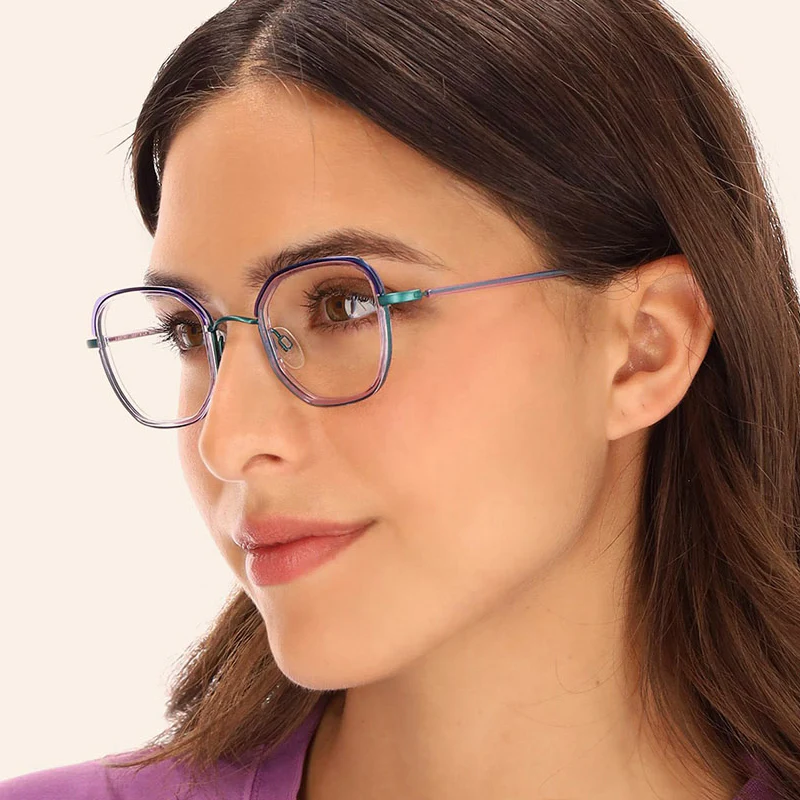 LaFont - Podium - Image 16